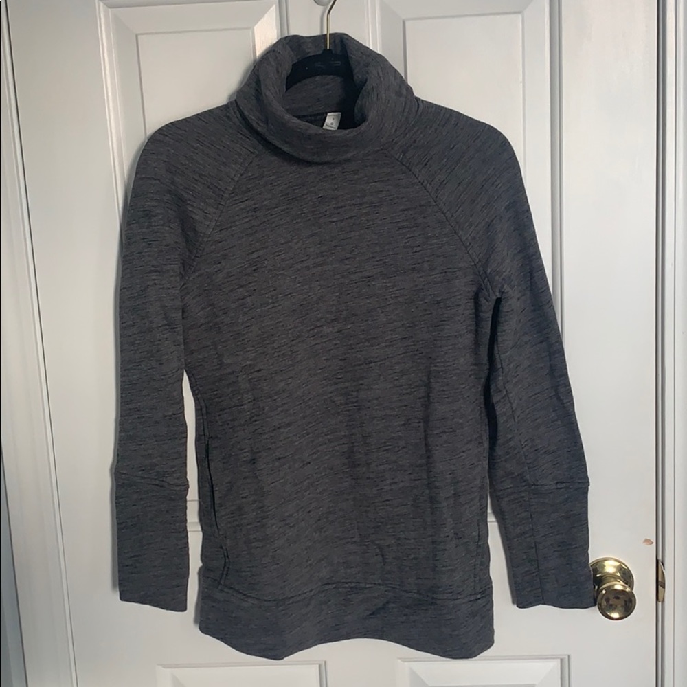 Lululemon sweatshirt
